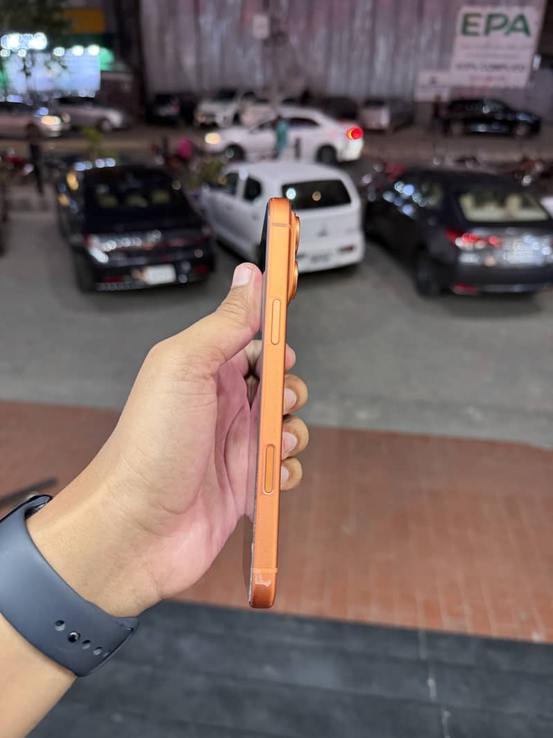 Apple iPhone 17 Pro Max 2