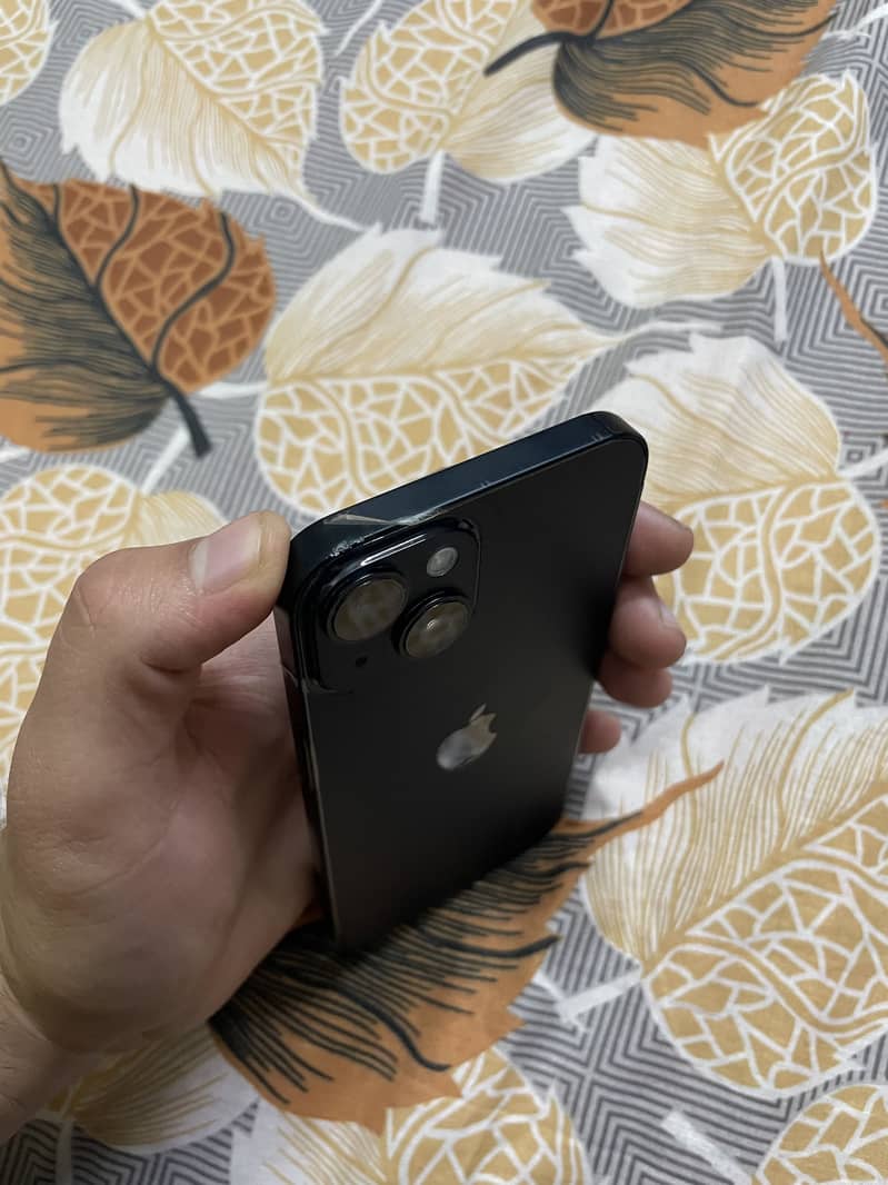 Apple iPhone 14 5