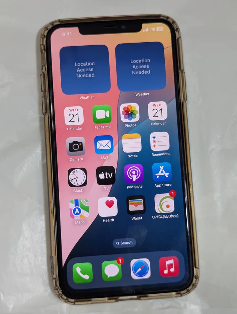 Apple iPhone XS Max 2