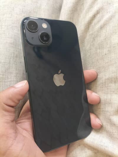 Apple iPhone 13