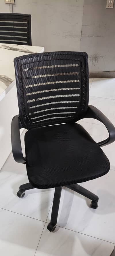 Office chairs and tables for sale like new