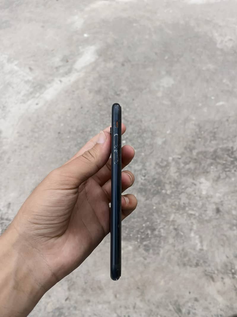 Apple iPhone SE 3