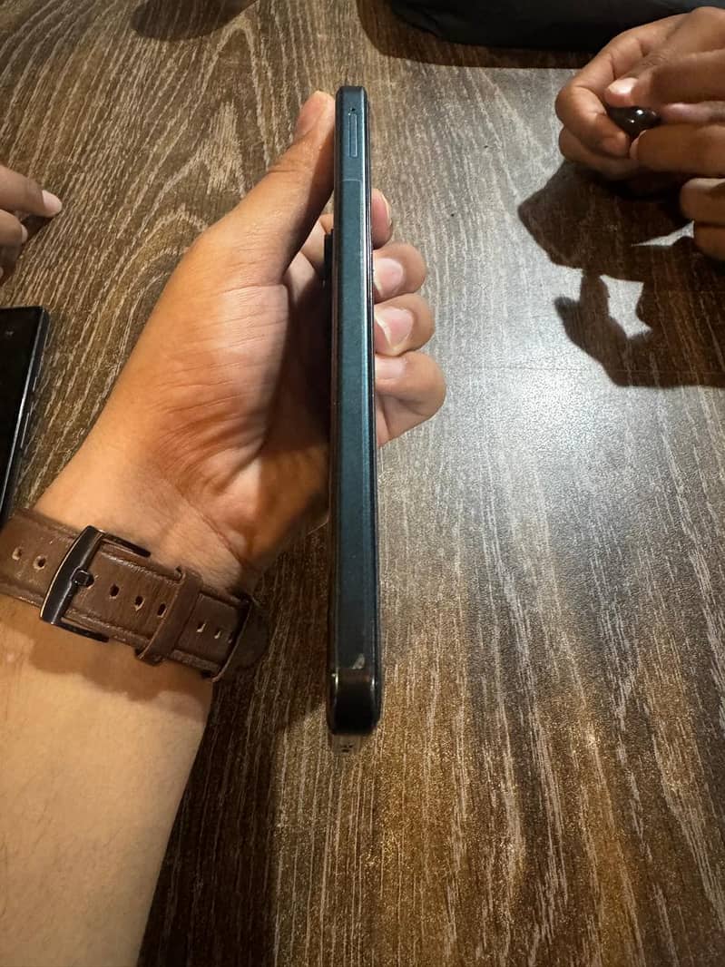 Vivo Y21 - Mobile Phones - 1120902378