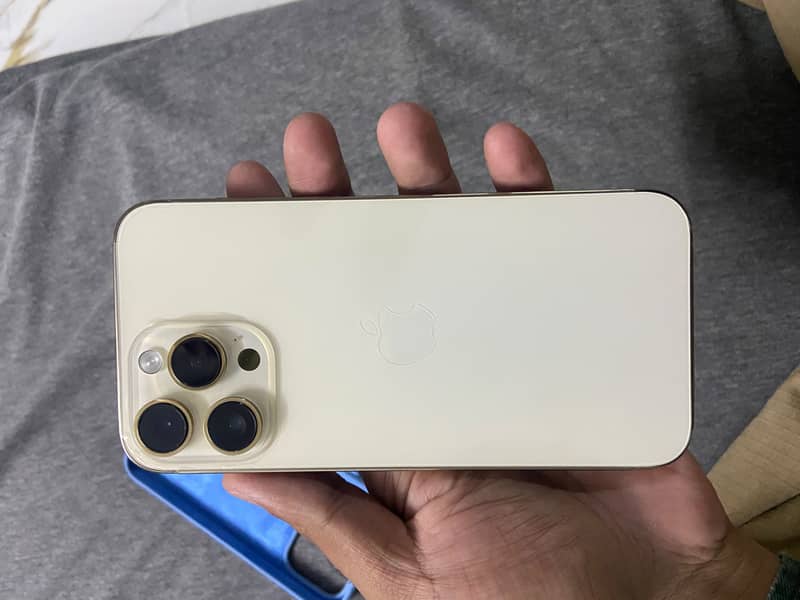 Apple iPhone 14 Pro Max 2