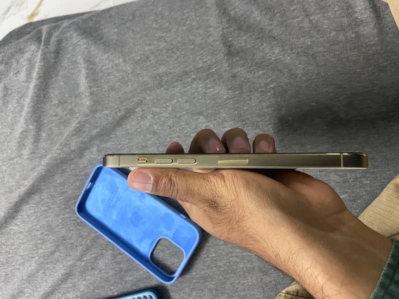 Apple iPhone 14 Pro Max 3