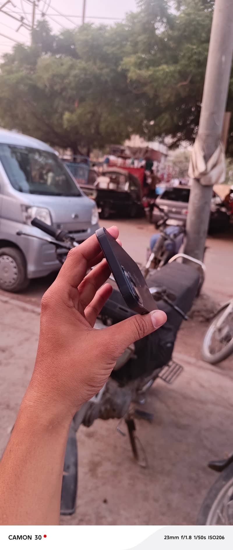 Apple iPhone 13 3