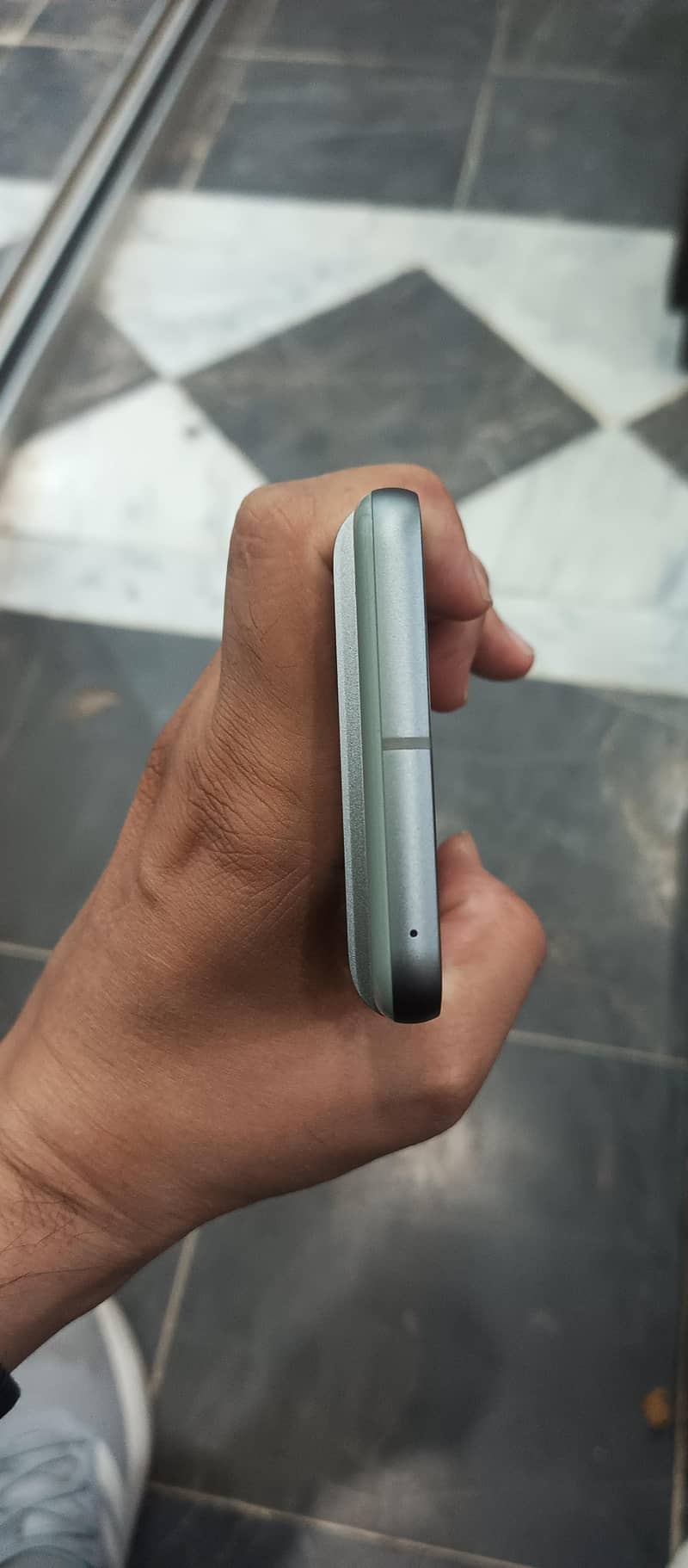 Google Pixel 8 5