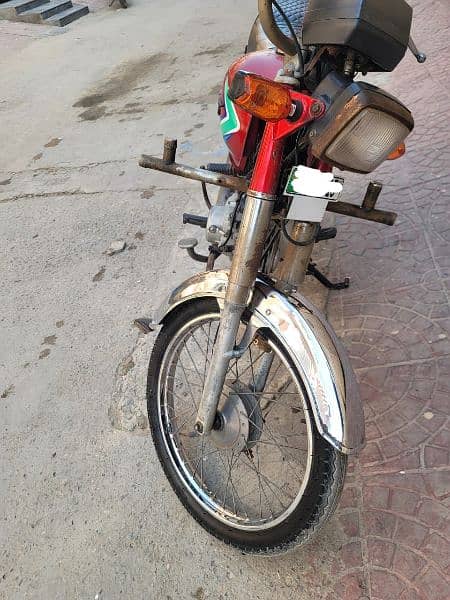 CD 70 TREET 2019 MODEL 4