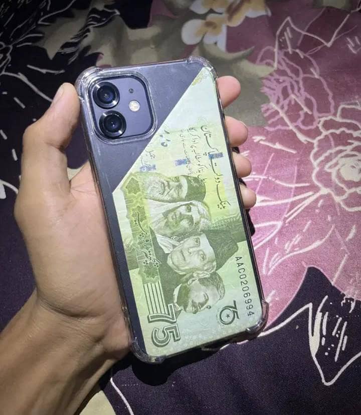 Apple iPhone 12 0