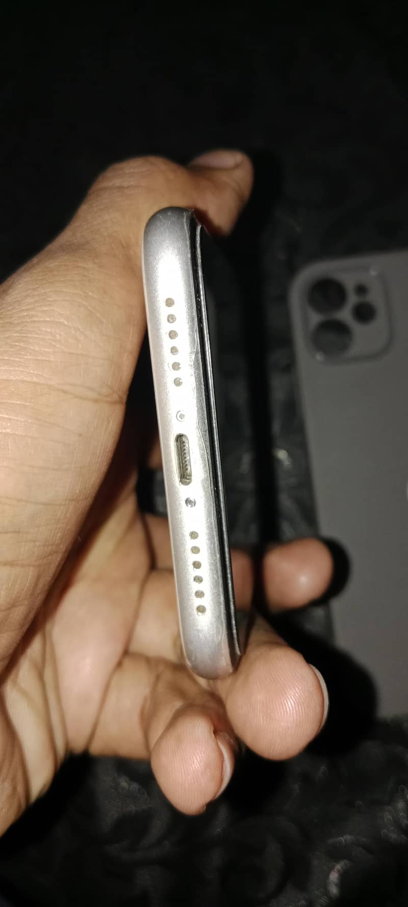 Apple iPhone 11 7