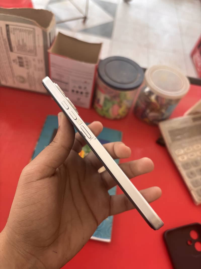 Tecno Spark Go 2 1