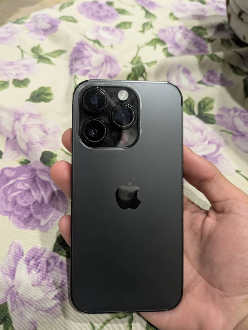 Apple iPhone 14 Pro 4