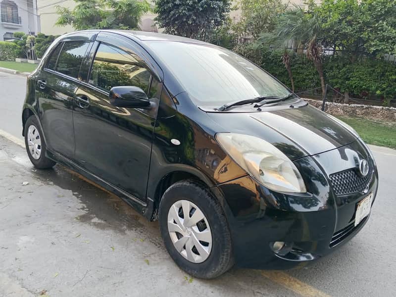 Toyota Vitz 2011 1