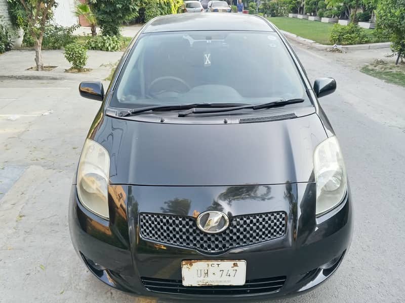 Toyota Vitz 2011 2