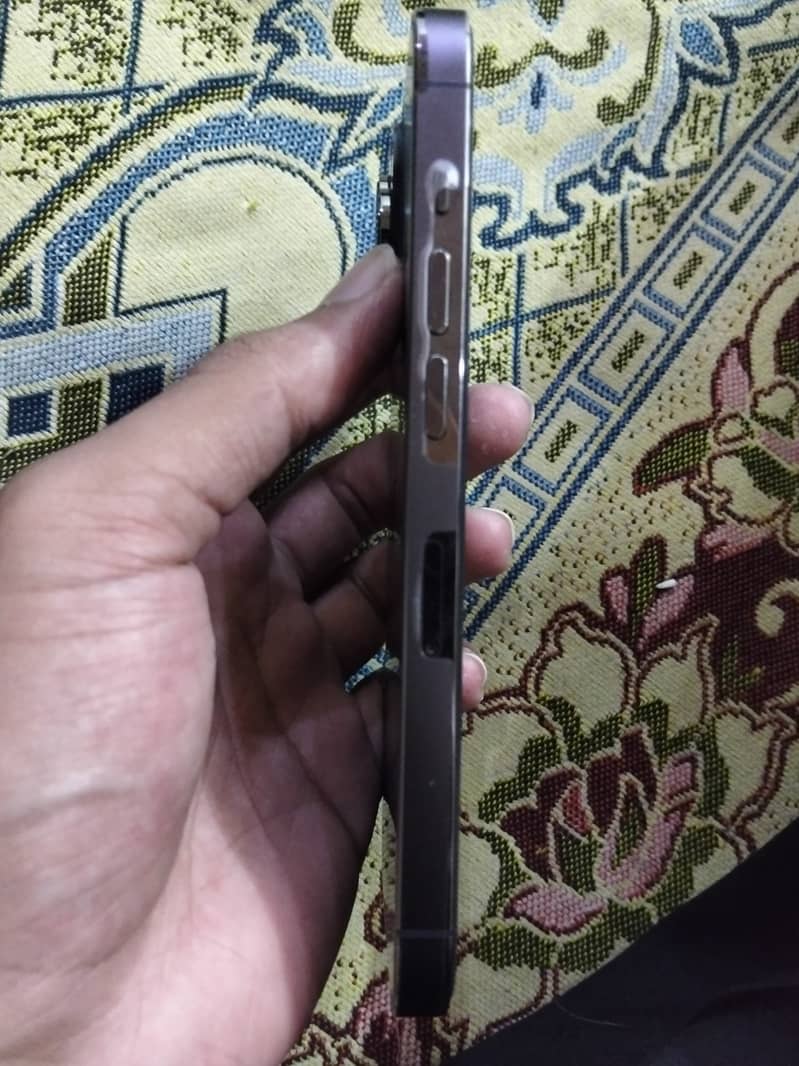 Apple iPhone 14 Pro 3