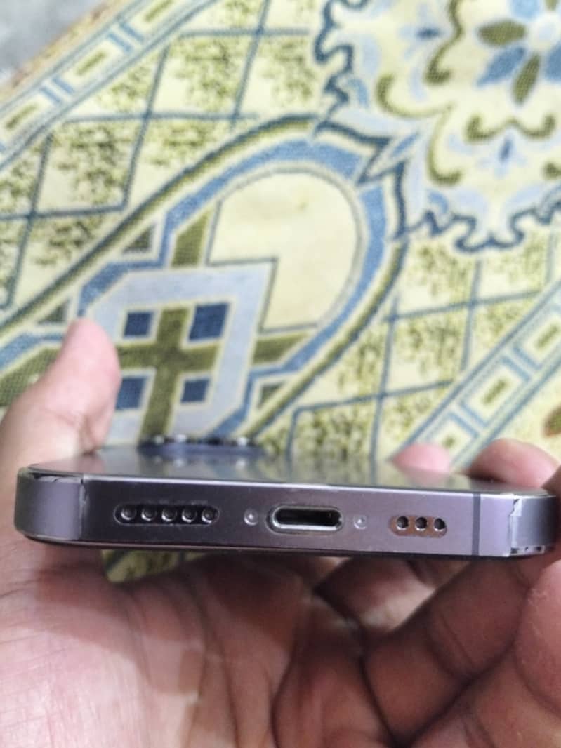 Apple iPhone 14 Pro 4