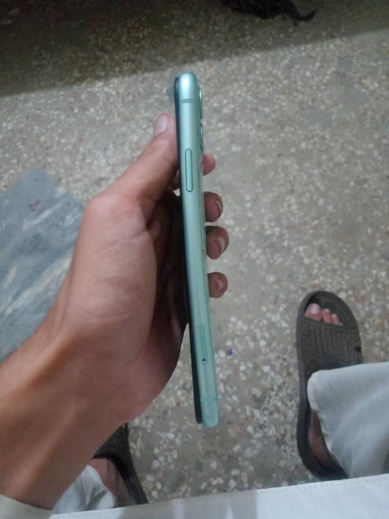 Apple iPhone 11 2