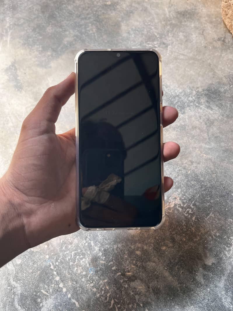 Samsung Mobile A30 3