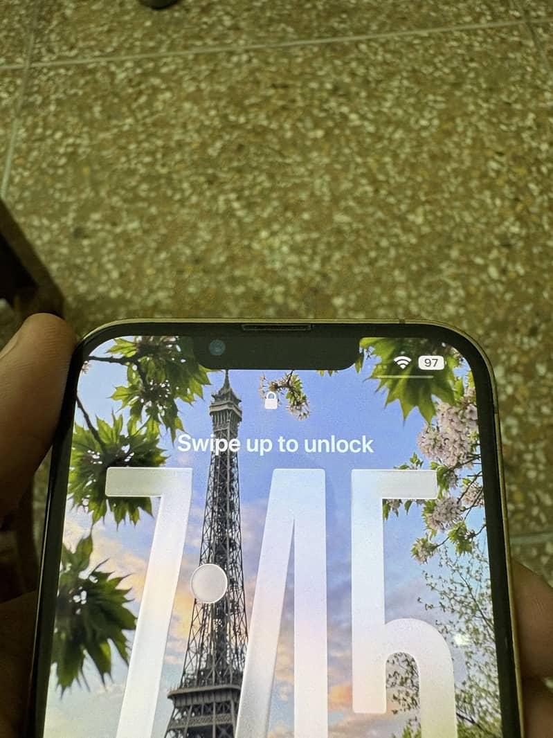 Apple iPhone 13 Pro 1
