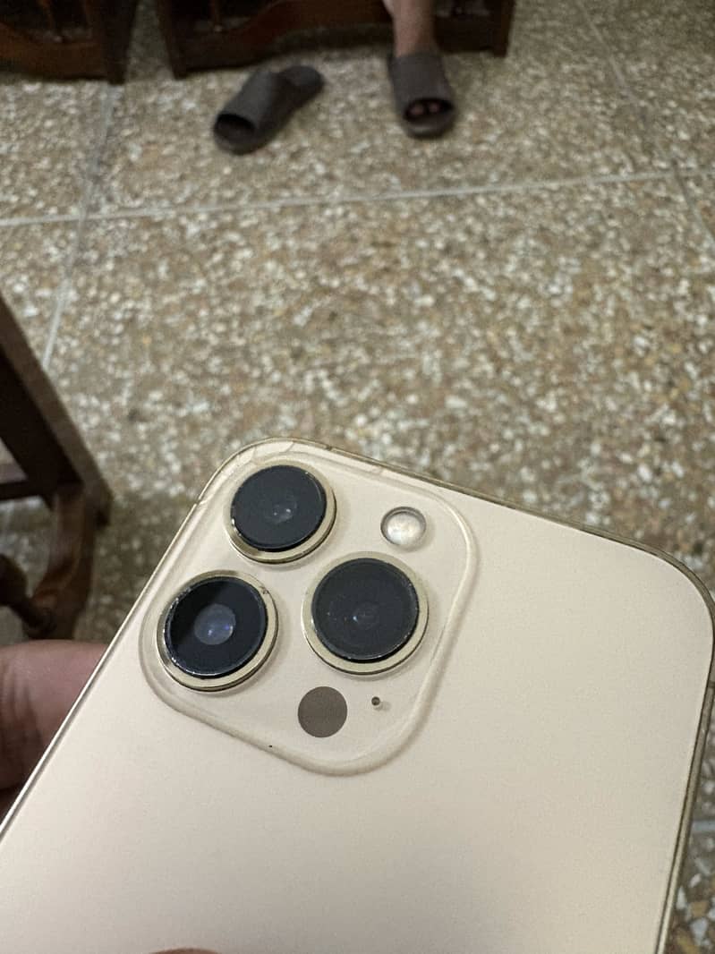 Apple iPhone 13 Pro 3