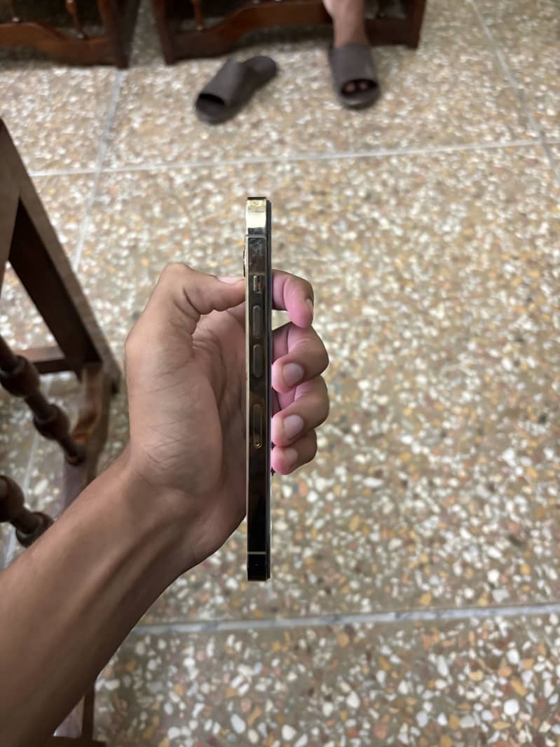 Apple iPhone 13 Pro 7