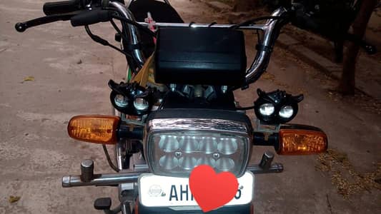 Honda CD 70 10/10 condition for sale.