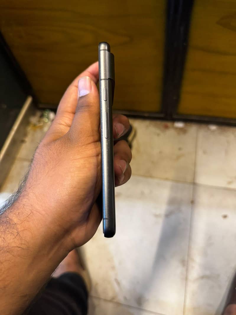 Google Pixel 8 3
