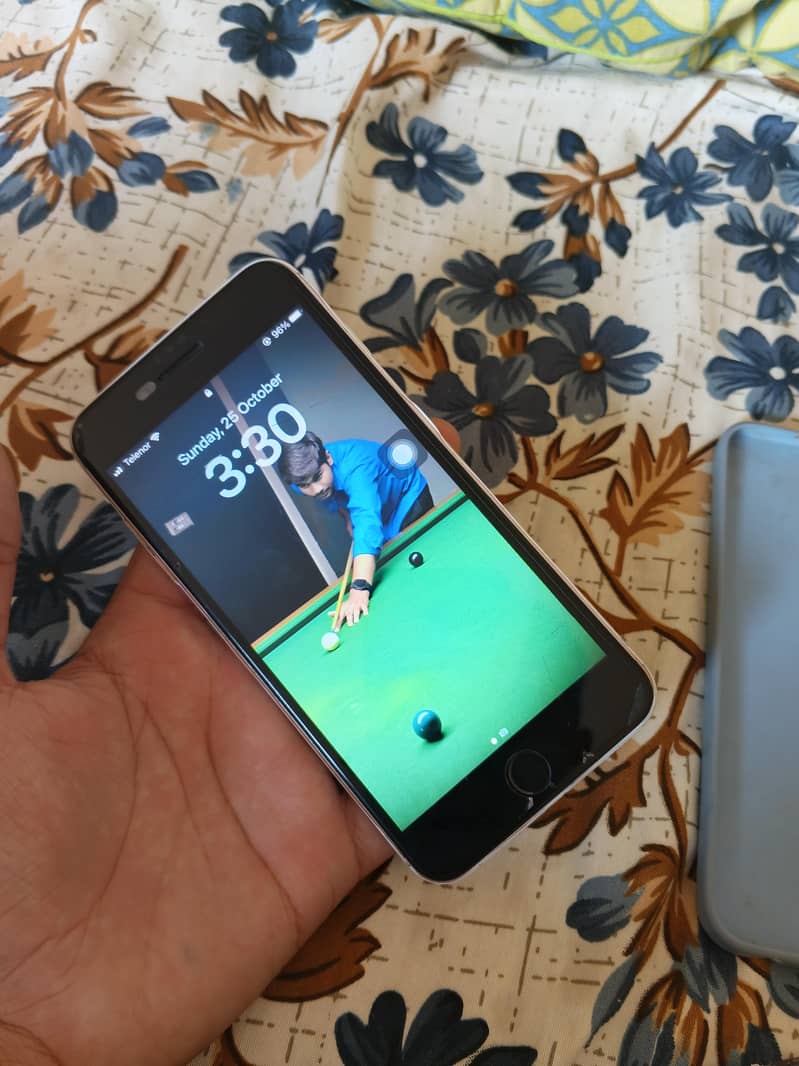 Apple iPhone 8 Plus | pta approved | 7