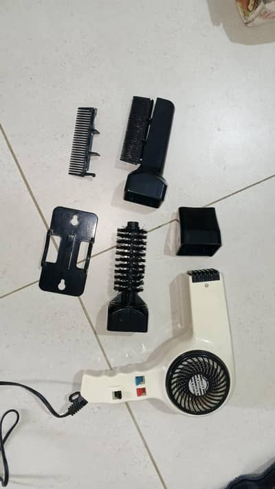 Hair dryer and Styler Used