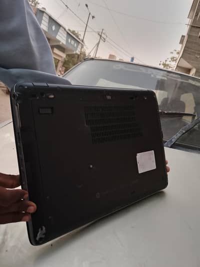 HP ELITEBOOK 840