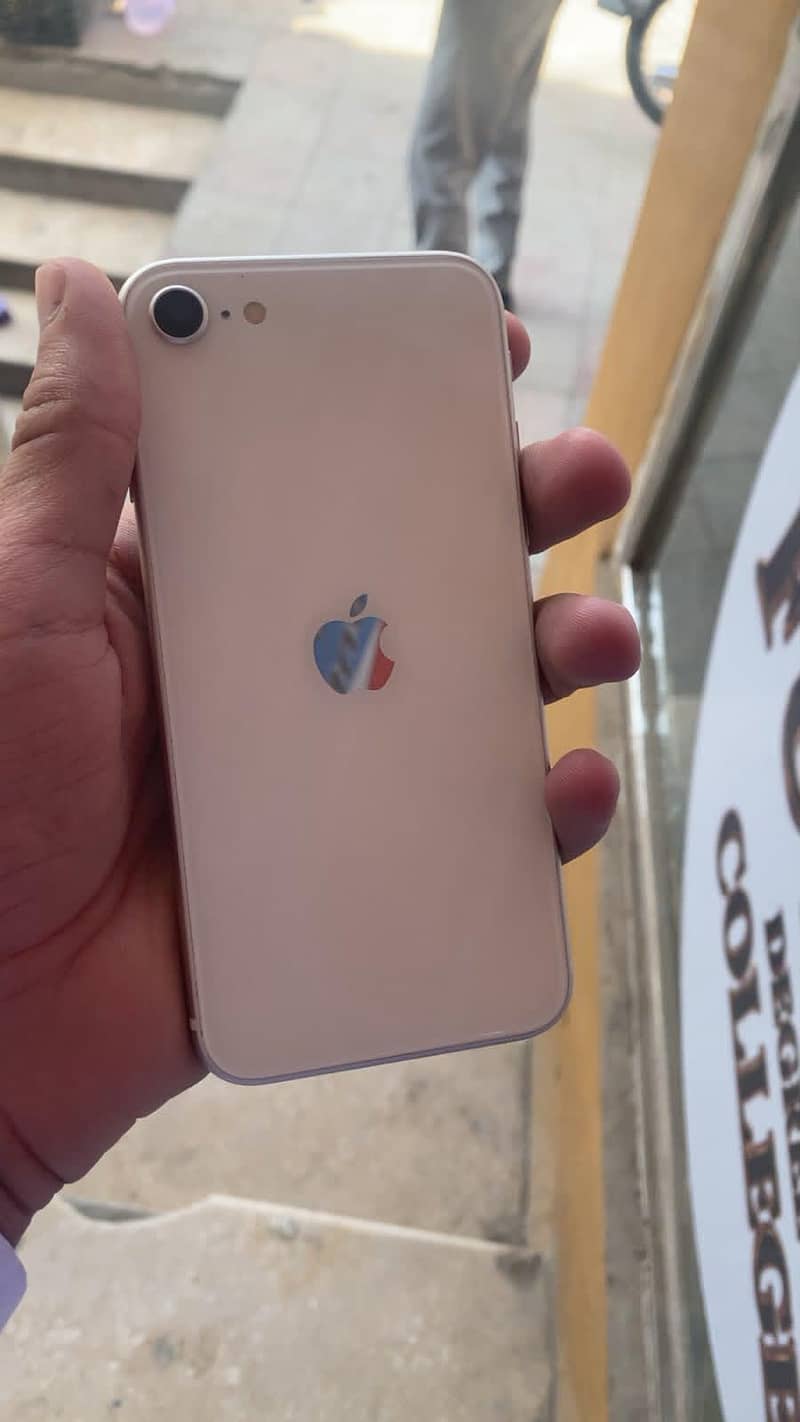 Apple iPhone SE 0