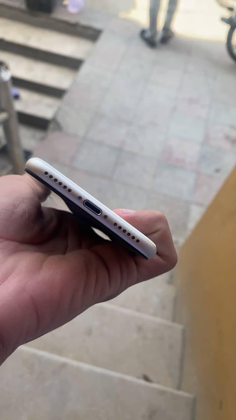 Apple iPhone SE 1