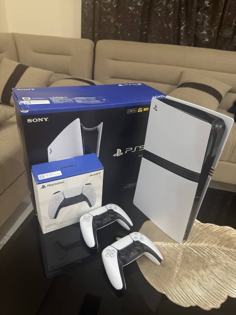 Ps 5 Pro 2TB With 2 Controllers 1