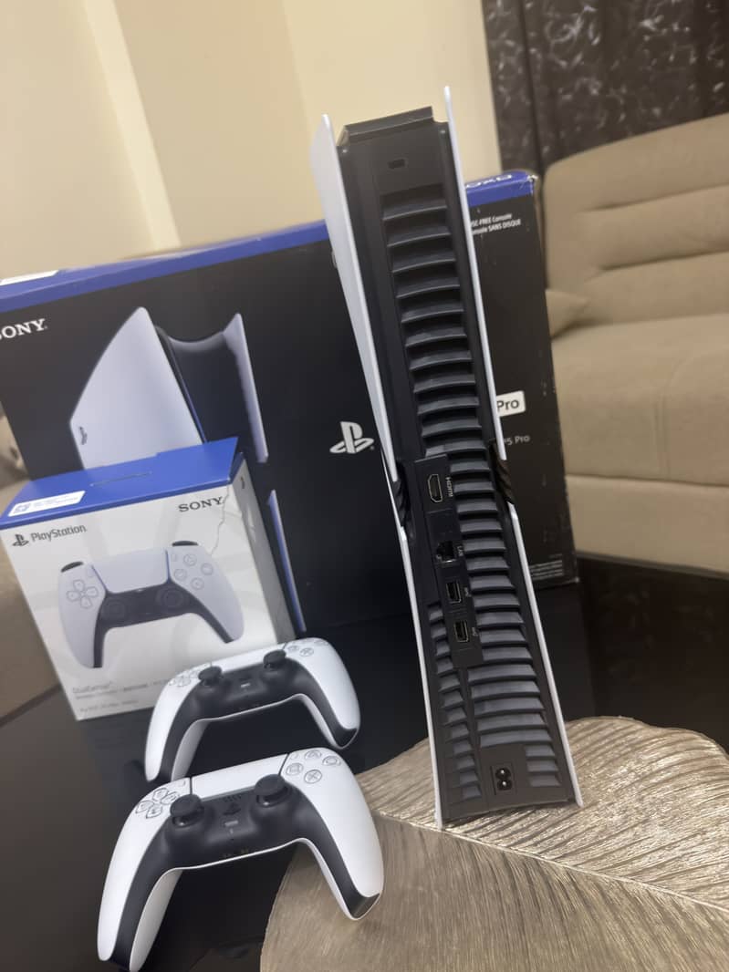 Ps 5 Pro 2TB With 2 Controllers 2