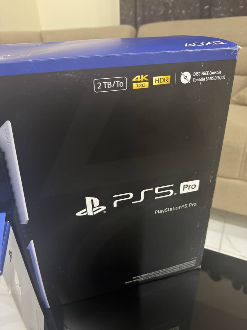 Ps 5 Pro 2TB With 2 Controllers 3