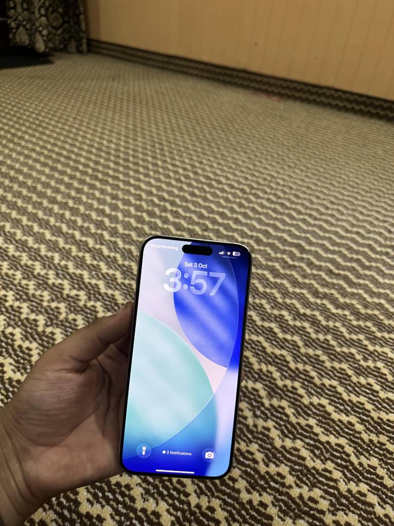 Apple iPhone 15 Pro Max 2