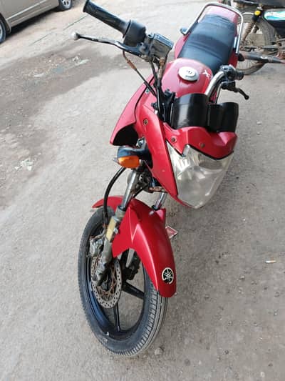 Yamaha ybr 125 2016