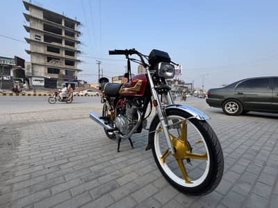 CG 125 GOLD EDITION is up for sale.