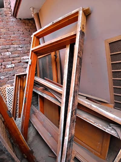 Old Wooden Doors and Chowkhat / Purane Lakdi ke Darwaze aur Chowkhat