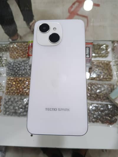 Tecno spark 40c