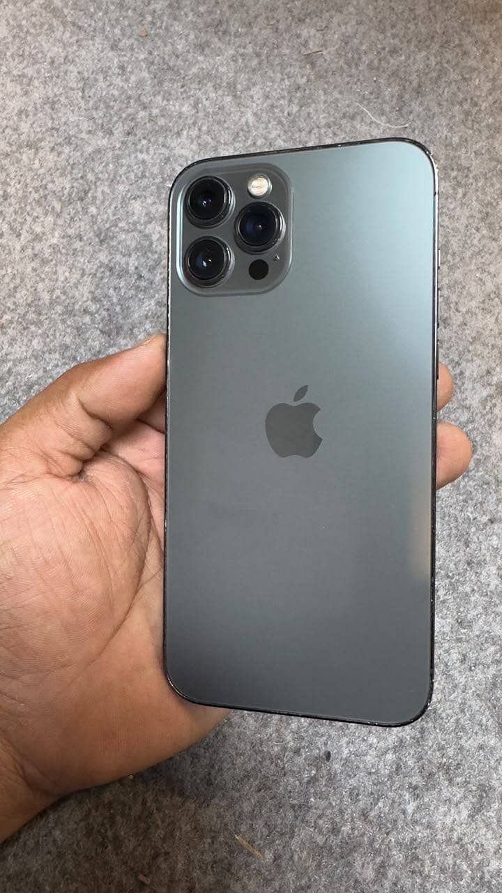 Apple iPhone 12 Pro Max 10