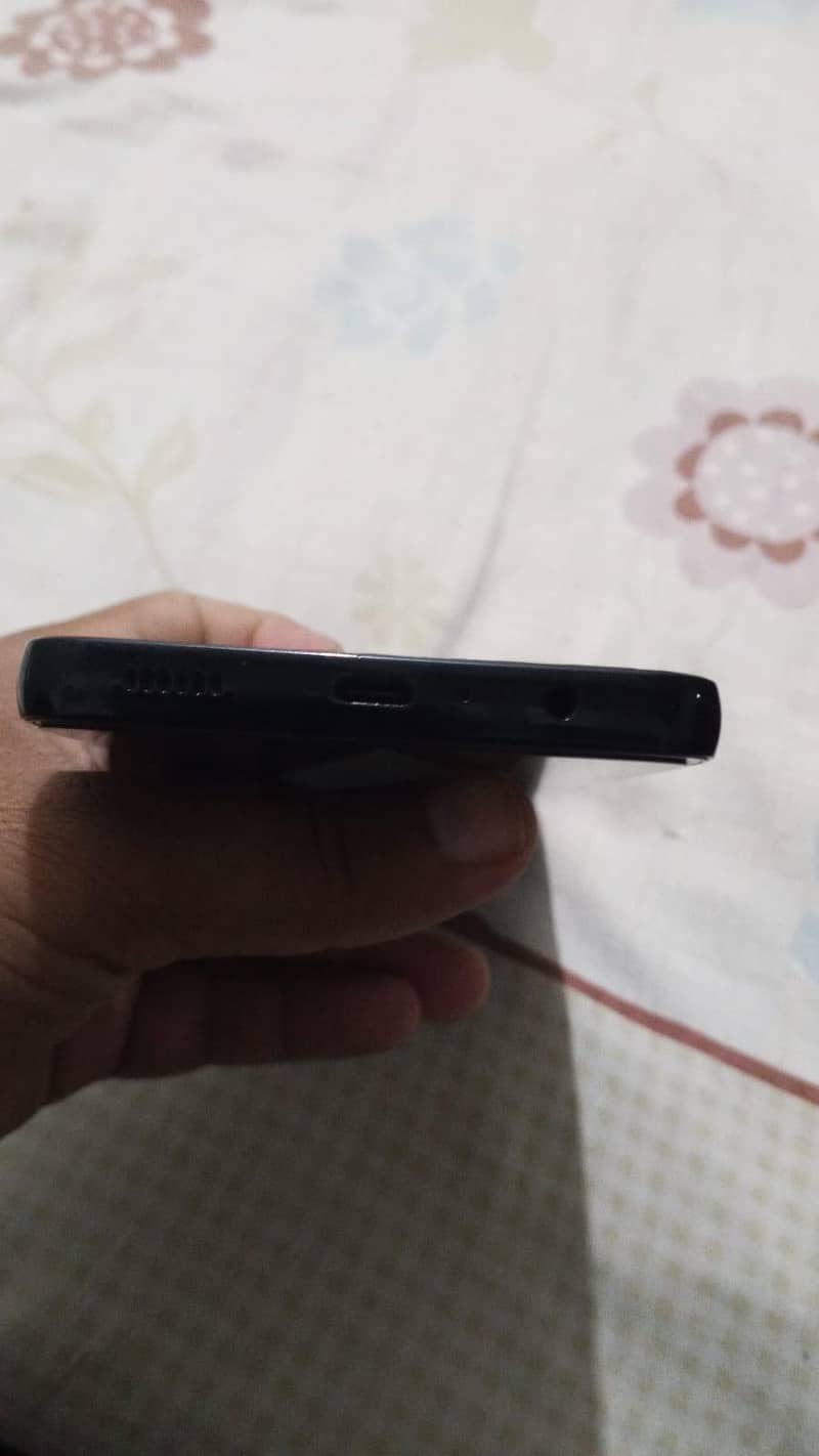 Samsung Mobile A05 3