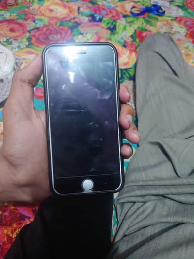 Apple iPhone 7