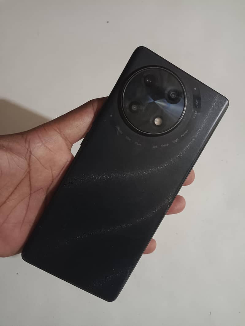 Tecno CAMON 30S 1