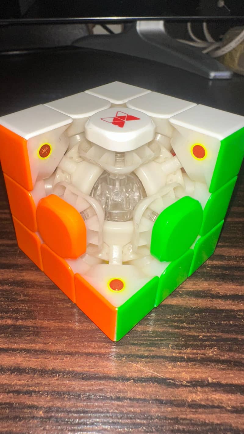 Tornado v3m Rubiks cube 1