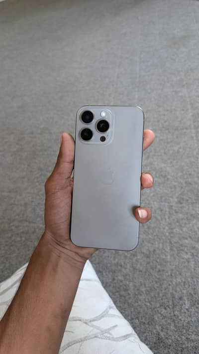 Apple iPhone 15 Pro Max factory unlock
