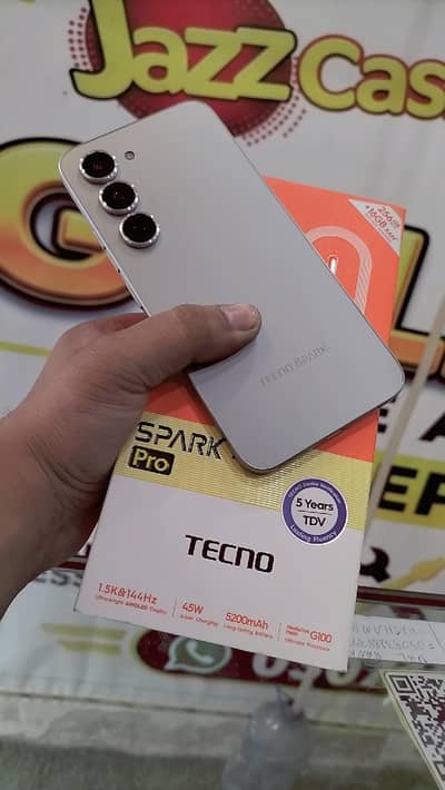 Tecno Spark 40 Pro