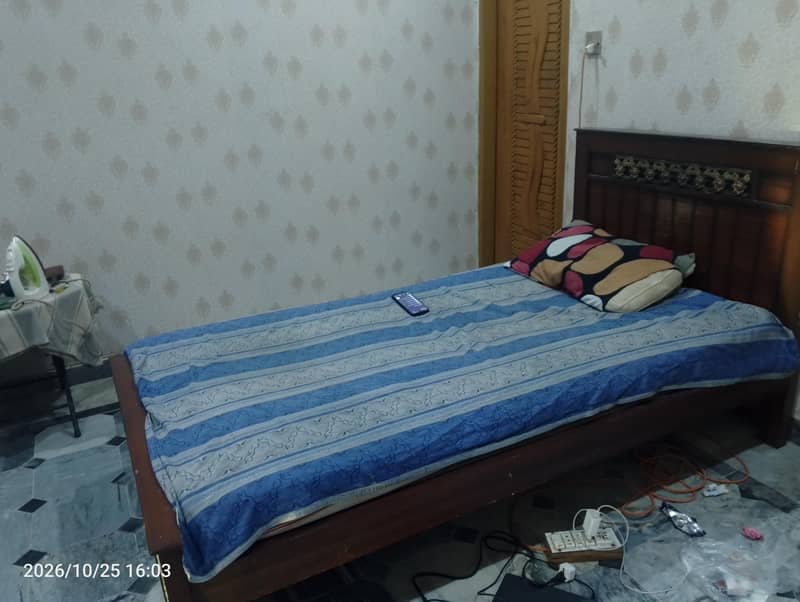 Bed for couple 0