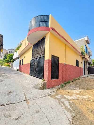 6 marla house Wide street corner house for sale