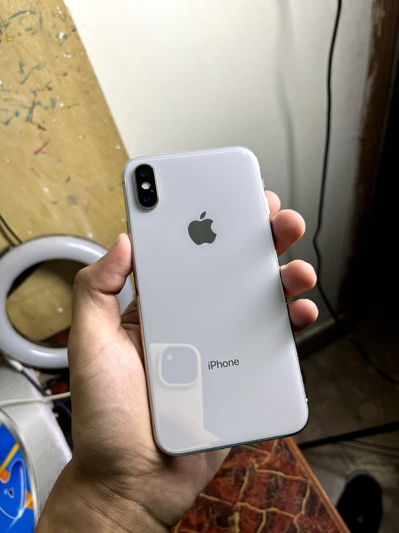 Apple iPhone X 0